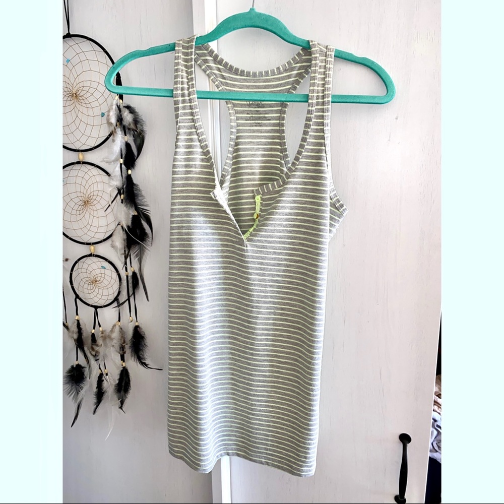 Move Tank Top